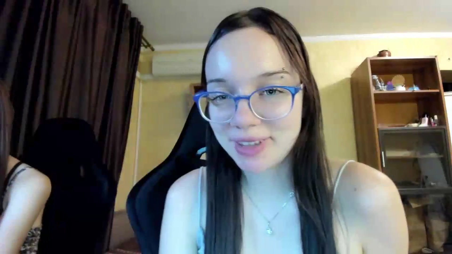 Gallery image thumbnail from Baby_Melania's myfreecams stream on, 08/03/2026, 22:21 image 5 of 20
