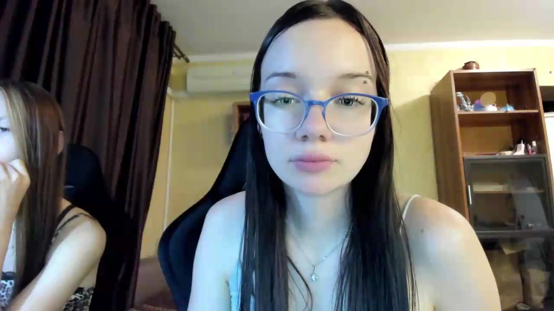 Gallery image thumbnail from Baby_Melania's myfreecams stream on, 08/03/2026, 22:21 image 3 of 20