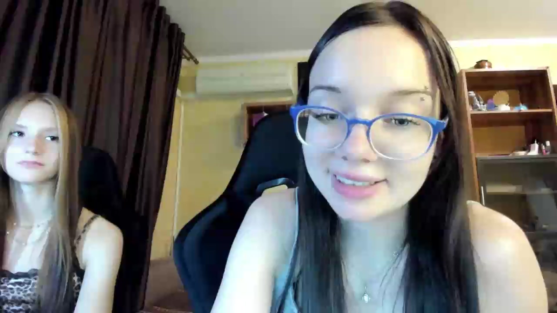 Gallery image thumbnail from Baby_Melania's myfreecams stream on, 08/03/2026, 22:21 image 12 of 20