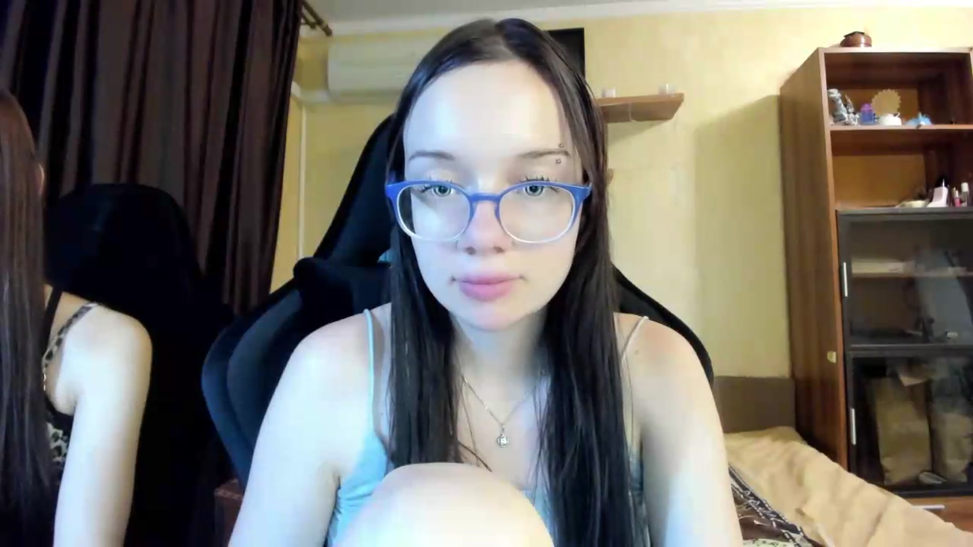Gallery image thumbnail from Baby_Melania's myfreecams stream on, 08/03/2026, 22:21 image 19 of 20