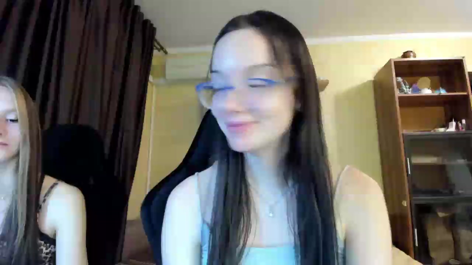 Gallery image thumbnail from Baby_Melania's myfreecams stream on, 08/03/2026, 22:21 image 18 of 20