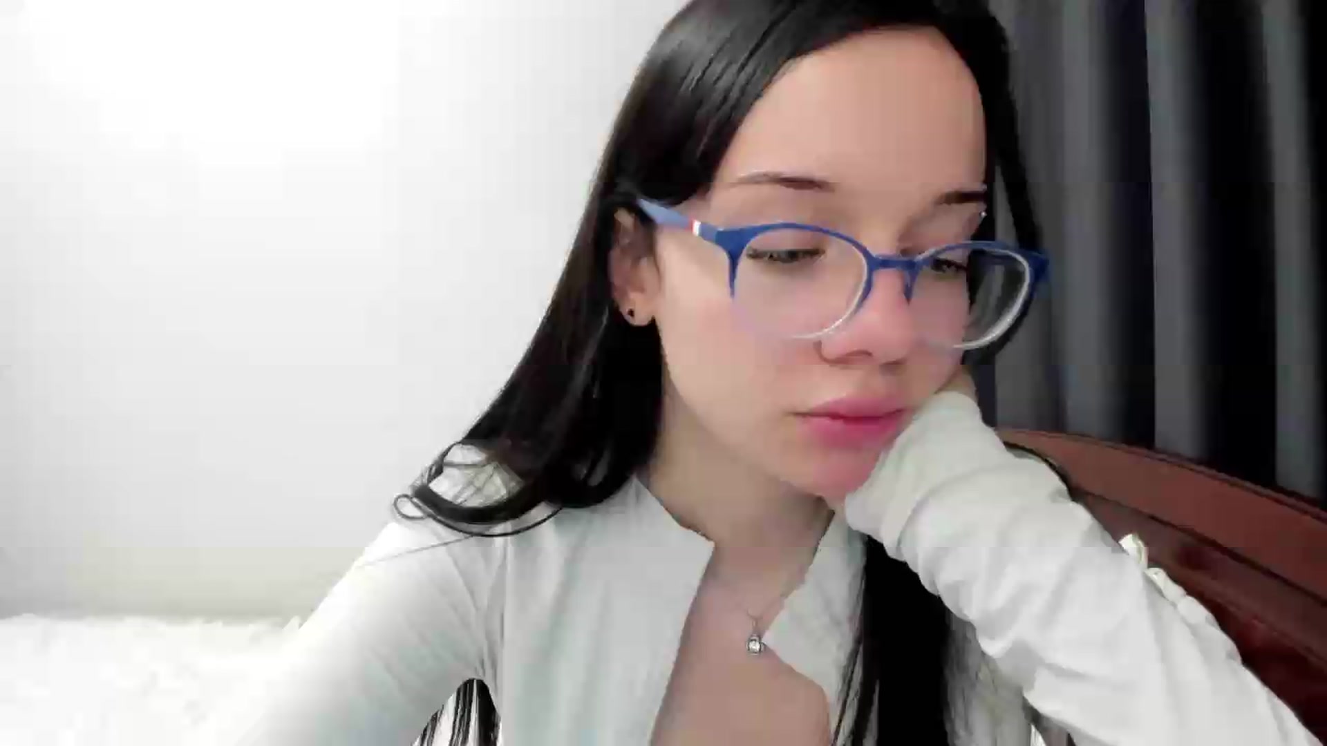 Gallery image thumbnail from Baby_Melania's myfreecams stream on, 08/11/2026, 19:09 image 2 of 20