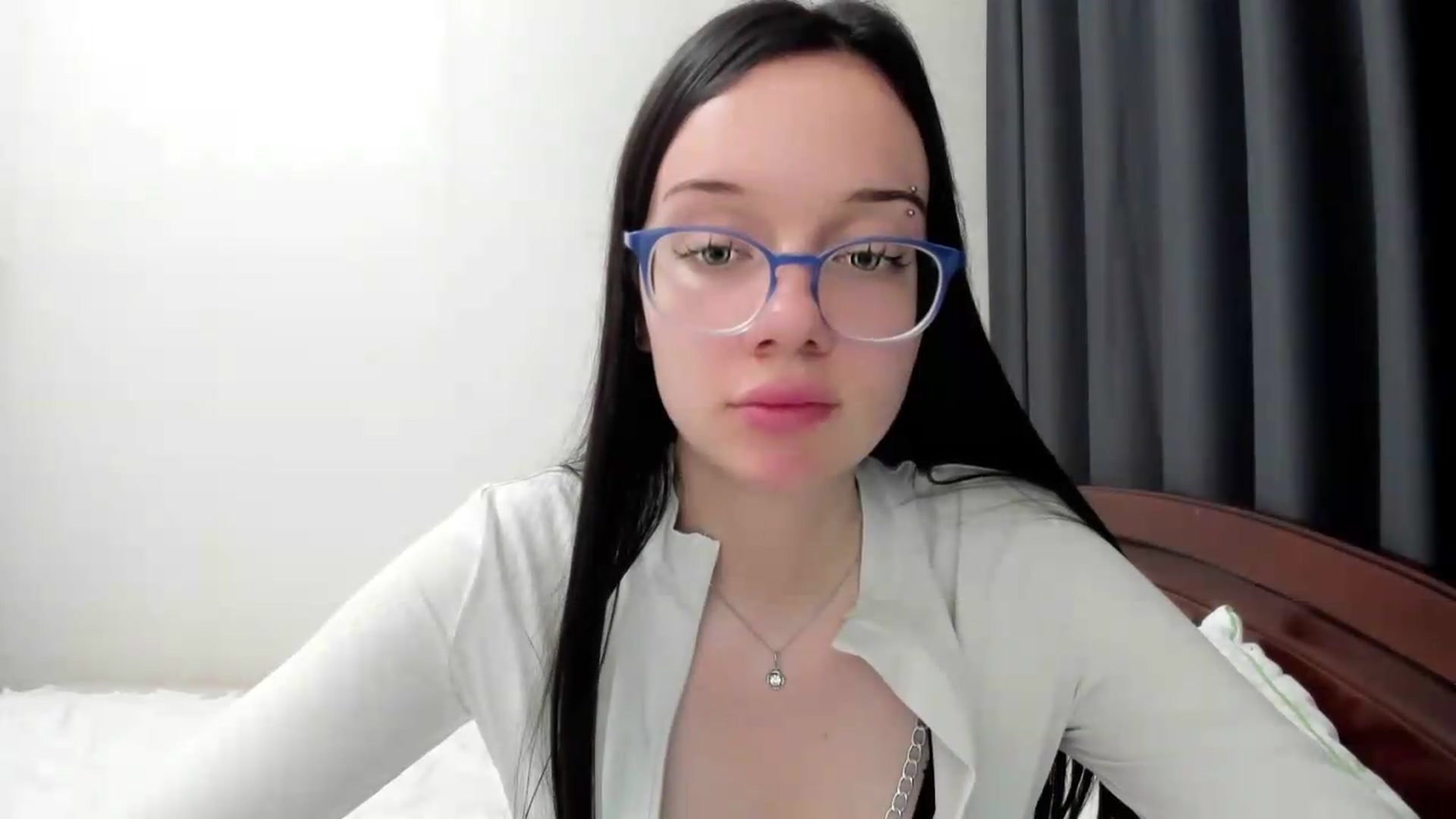 Gallery image thumbnail from Baby_Melania's myfreecams stream on, 08/11/2026, 19:09 image 13 of 20