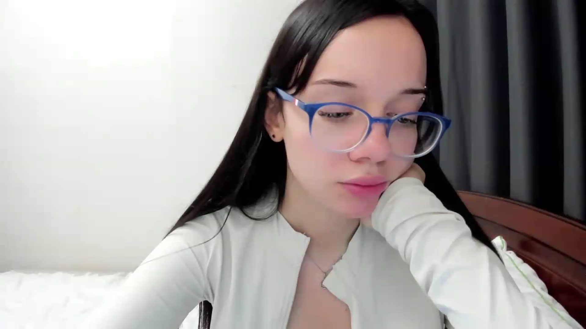 Gallery image thumbnail from Baby_Melania's myfreecams stream on, 08/11/2026, 19:09 image 5 of 20