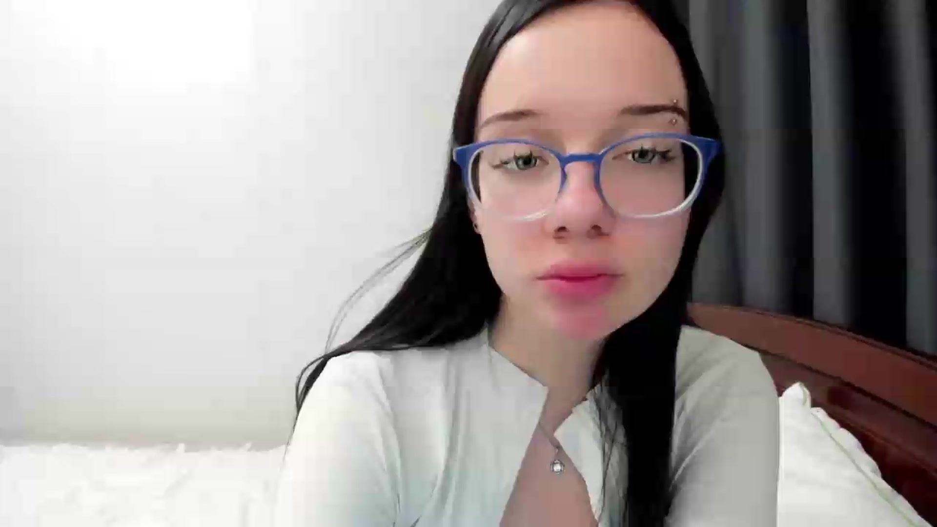 Gallery image thumbnail from Baby_Melania's myfreecams stream on, 08/11/2026, 19:09 image 1 of 20