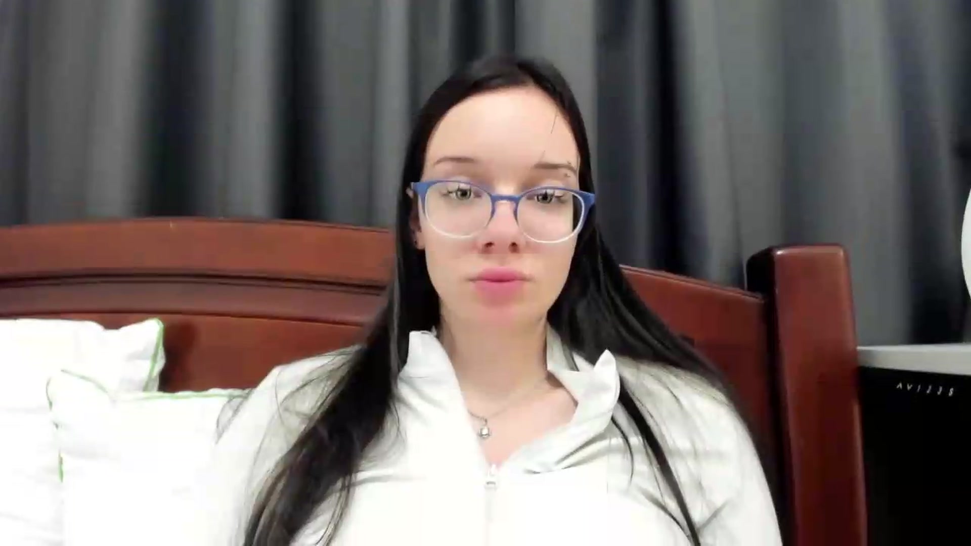 Gallery image thumbnail from Baby_Melania's myfreecams stream on, 08/11/2026, 19:09 image 19 of 20