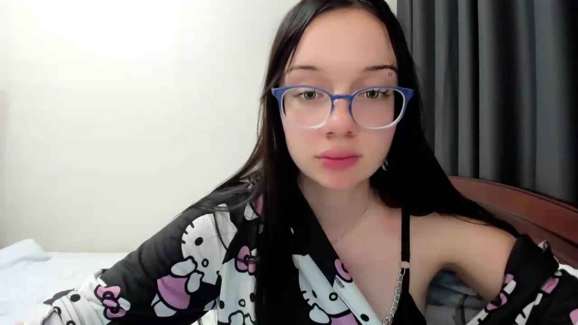 Gallery image thumbnail from Baby_Melania's myfreecams stream on, 08/16/2026, 24:37 image 16 of 20