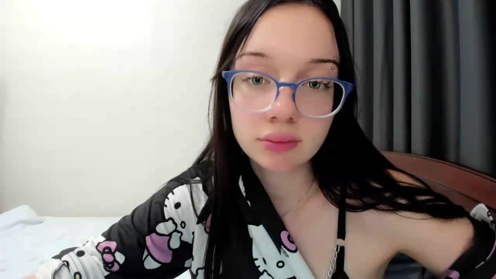 Gallery image thumbnail from Baby_Melania's myfreecams stream on, 08/16/2026, 24:37 image 17 of 20