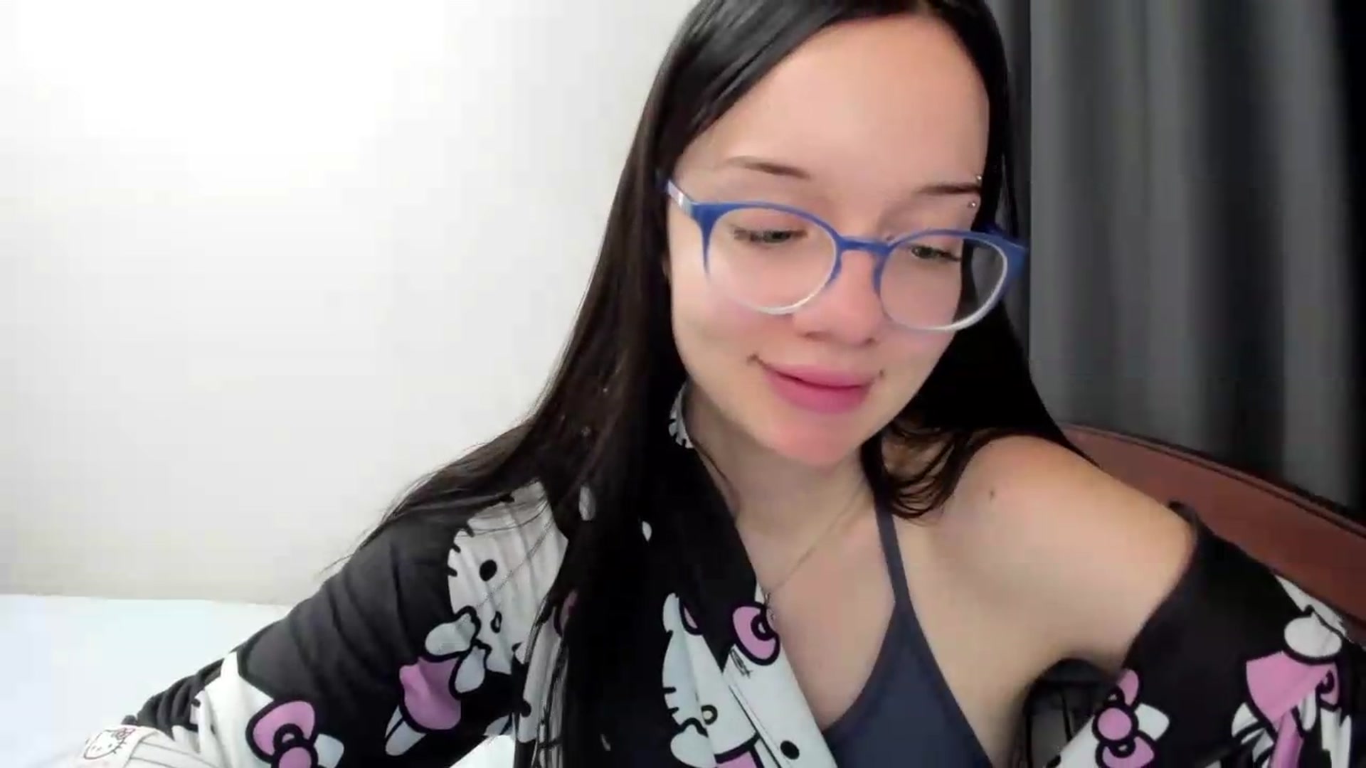 Gallery image thumbnail from Baby_Melania's myfreecams stream on, 08/16/2026, 21:35 image 9 of 20