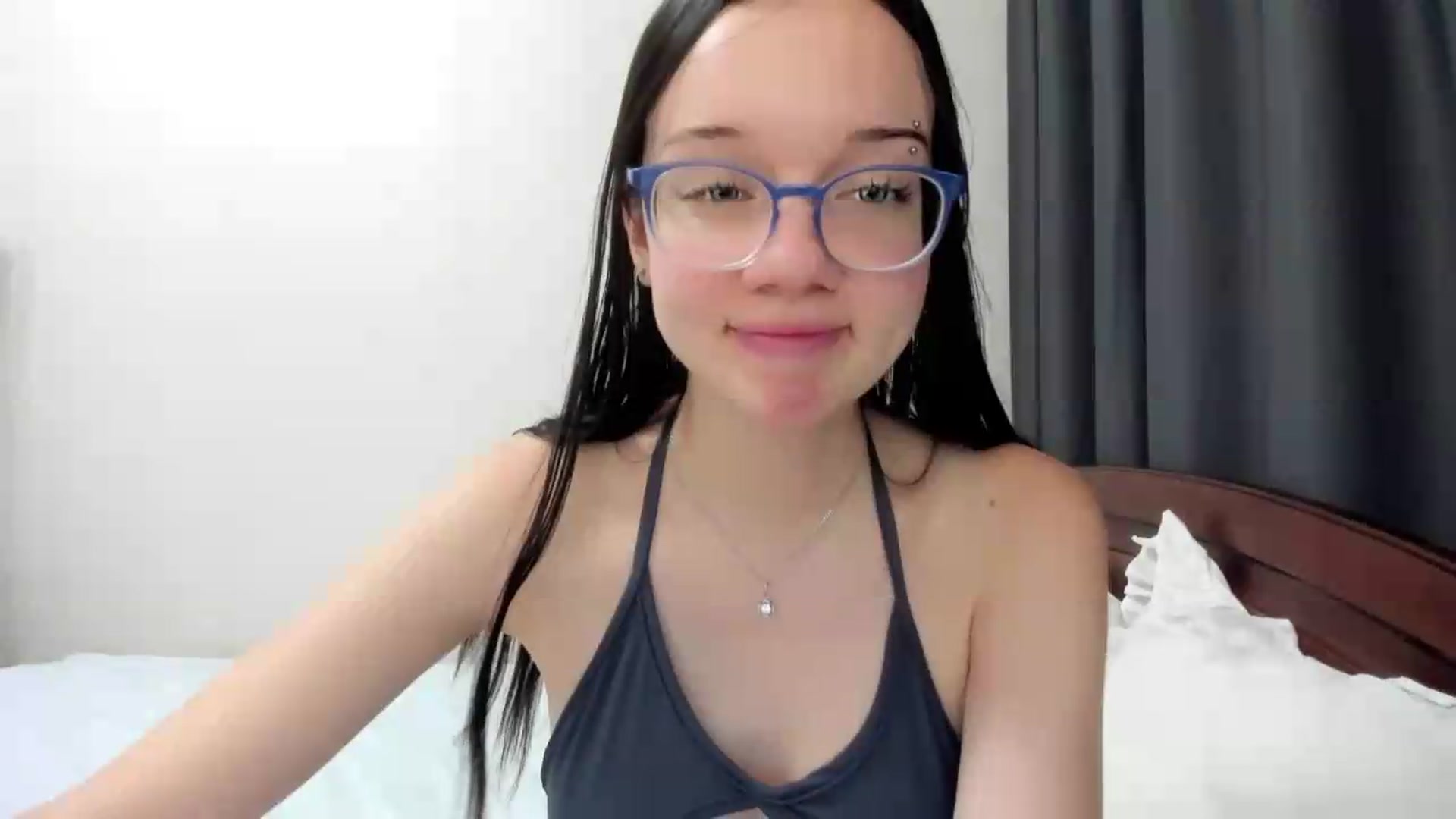 Gallery image thumbnail from Baby_Melania's myfreecams stream on, 08/17/2026, 21:36 image 8 of 20