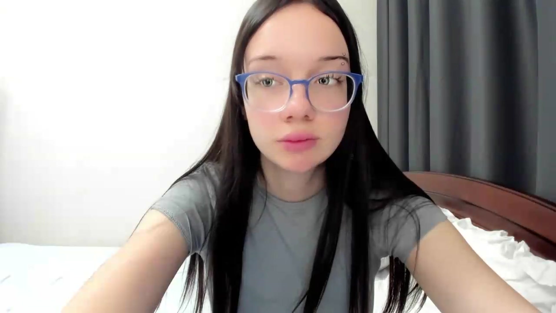 Gallery image thumbnail from Baby_Melania's myfreecams stream on, 08/18/2026, 19:04 image 18 of 20