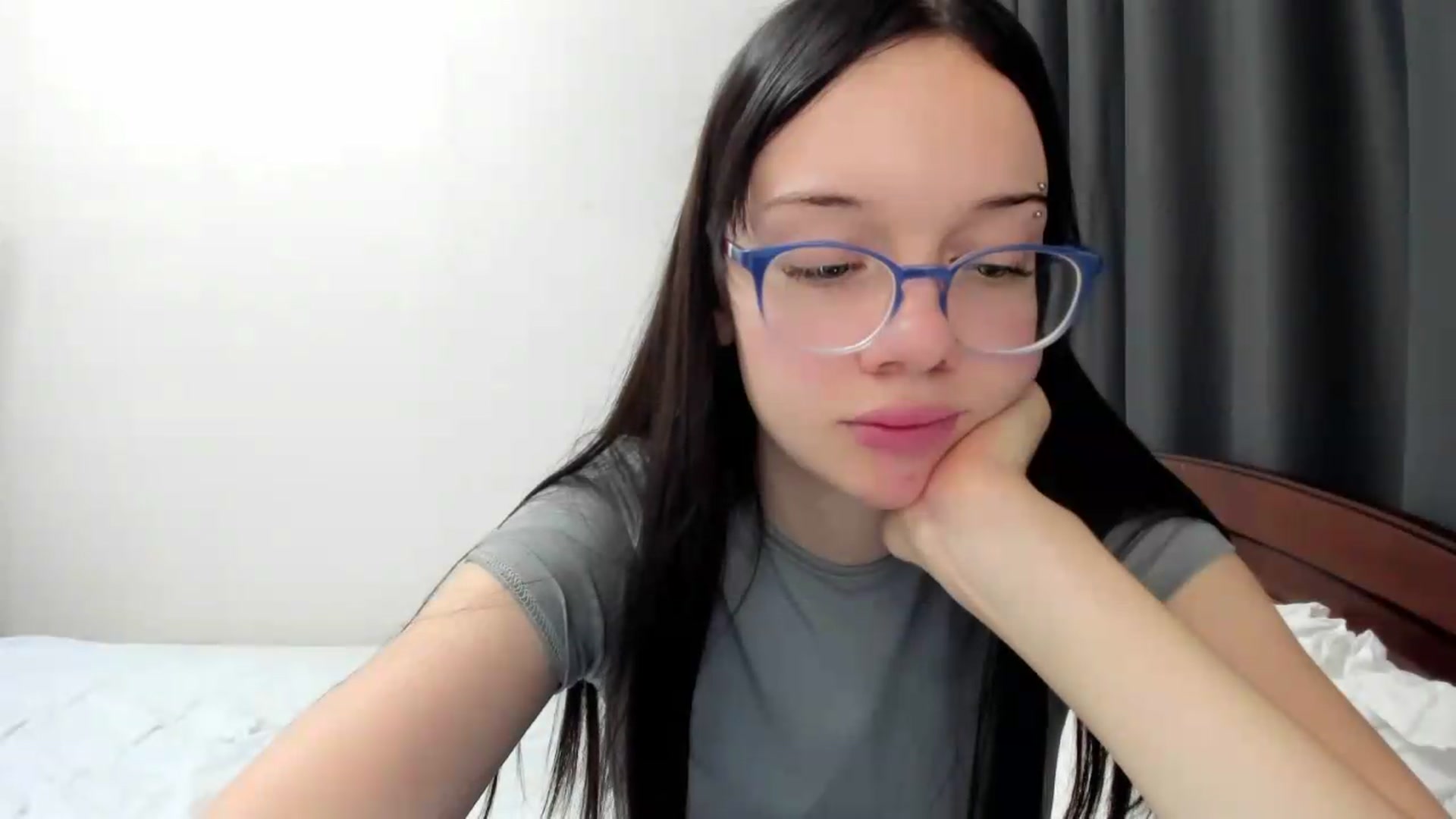 Gallery image thumbnail from Baby_Melania's myfreecams stream on, 08/18/2026, 19:04 image 17 of 20
