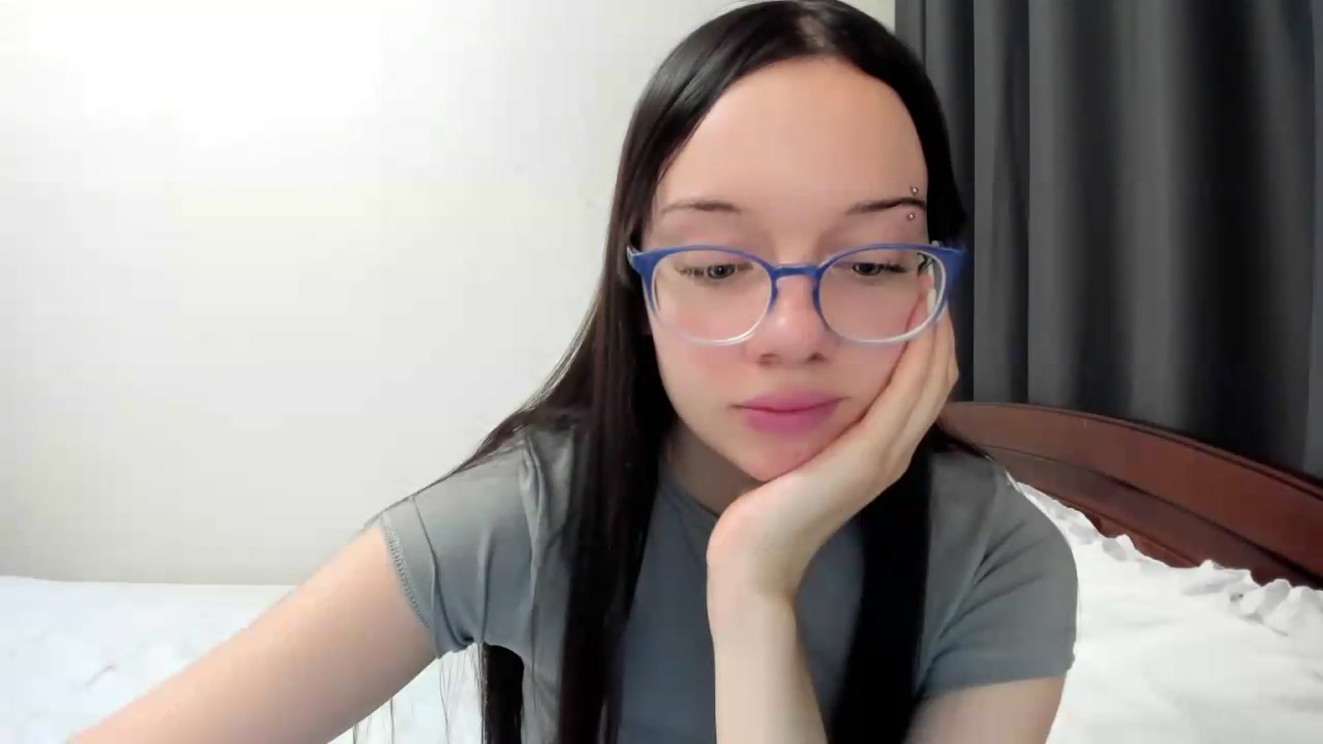 Gallery image thumbnail from Baby_Melania's myfreecams stream on, 08/18/2026, 19:27 image 9 of 20