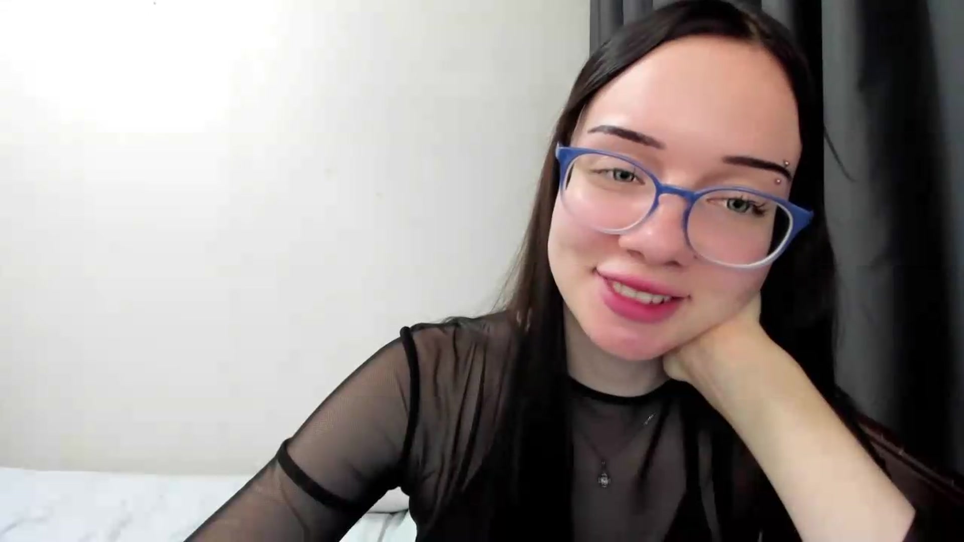 Gallery image thumbnail from Baby_Melania's myfreecams stream on, 08/28/2026, 21:03 image 18 of 20