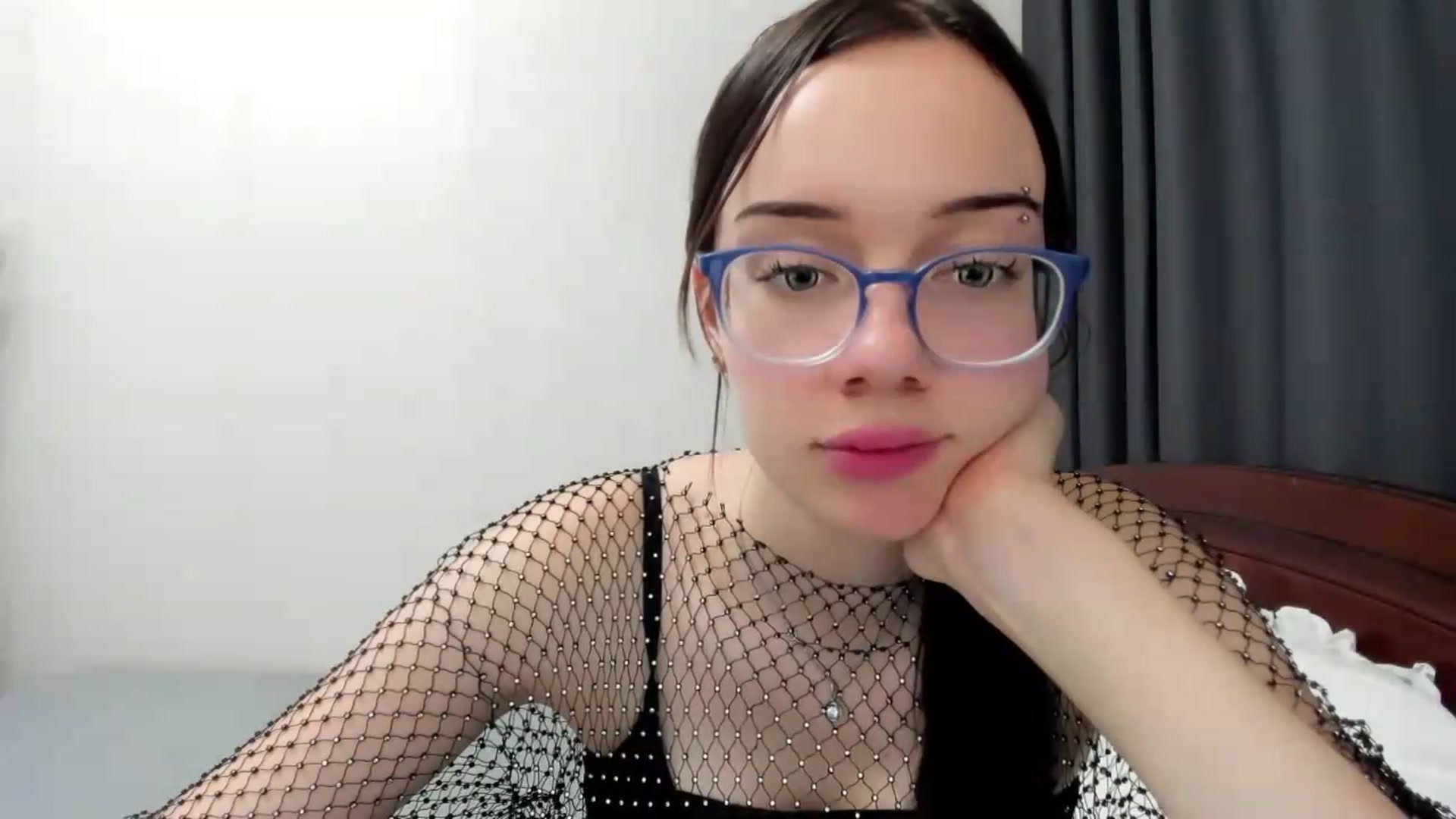 Gallery image thumbnail from Baby_Melania's myfreecams stream on, 09/17/2026, 22:54 image 18 of 20