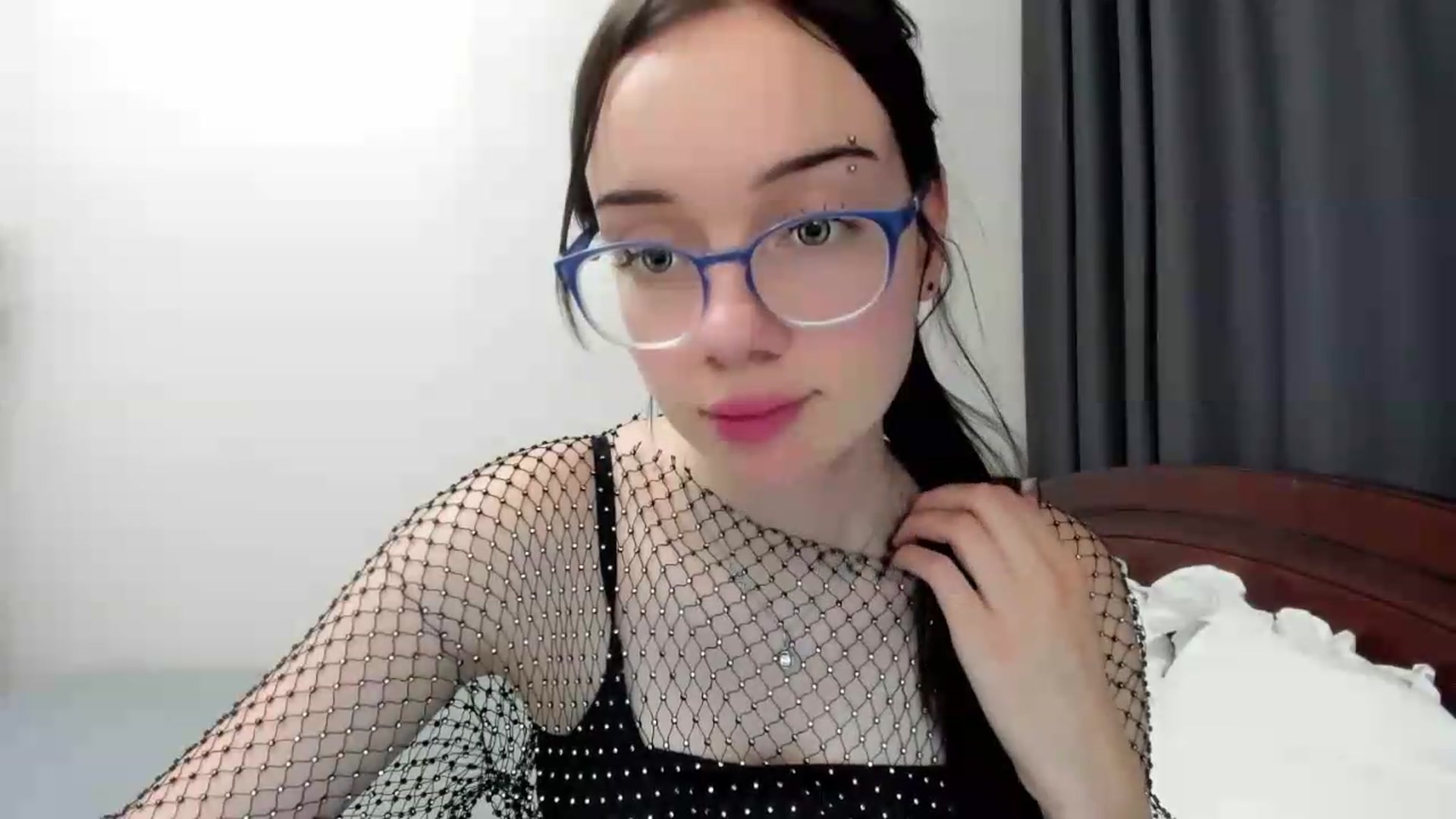 Gallery image thumbnail from Baby_Melania's myfreecams stream on, 09/17/2026, 22:54 image 19 of 20