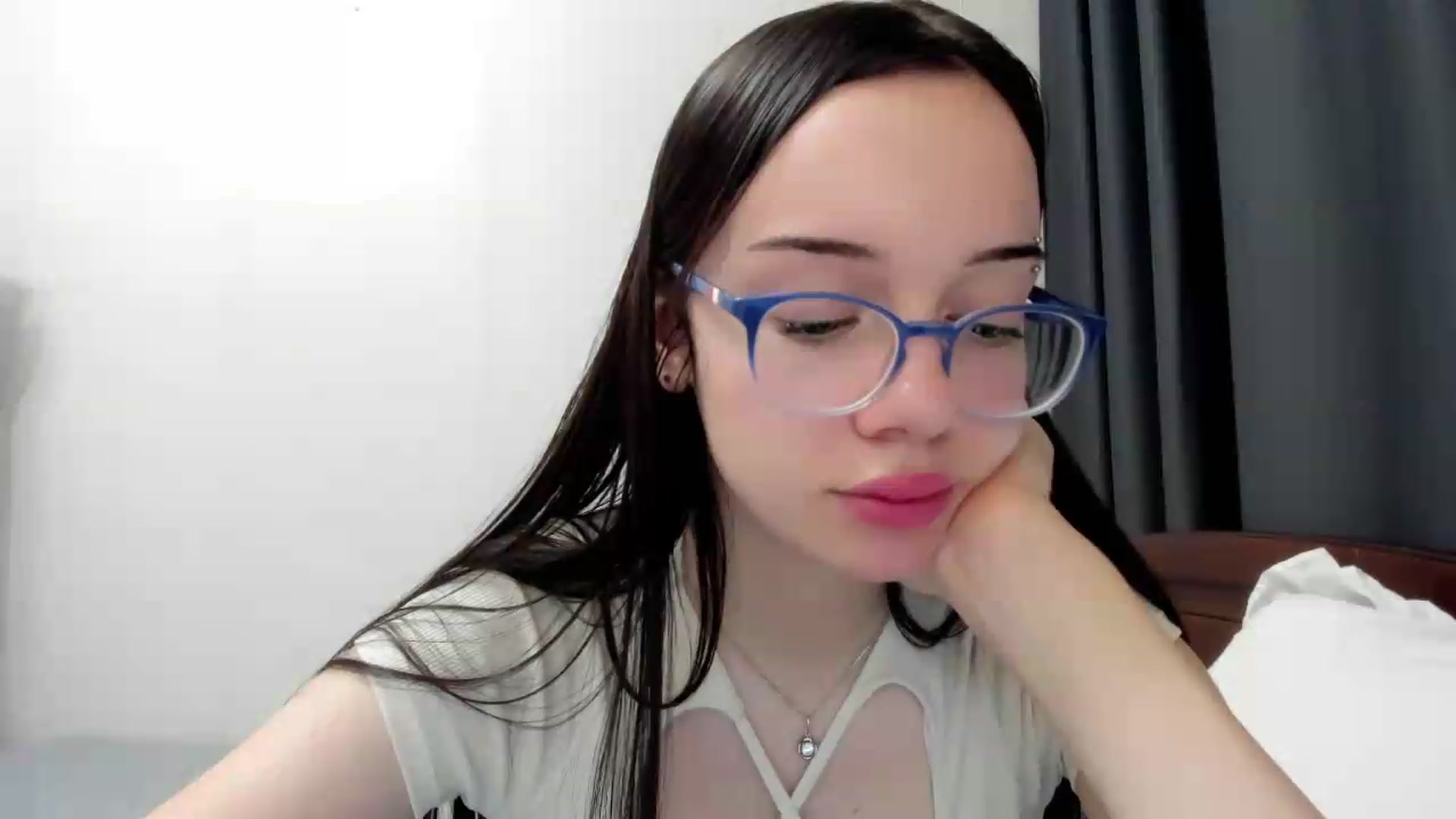 Gallery image thumbnail from Baby_Melania's myfreecams stream on, 09/18/2026, 21:51 image 15 of 20