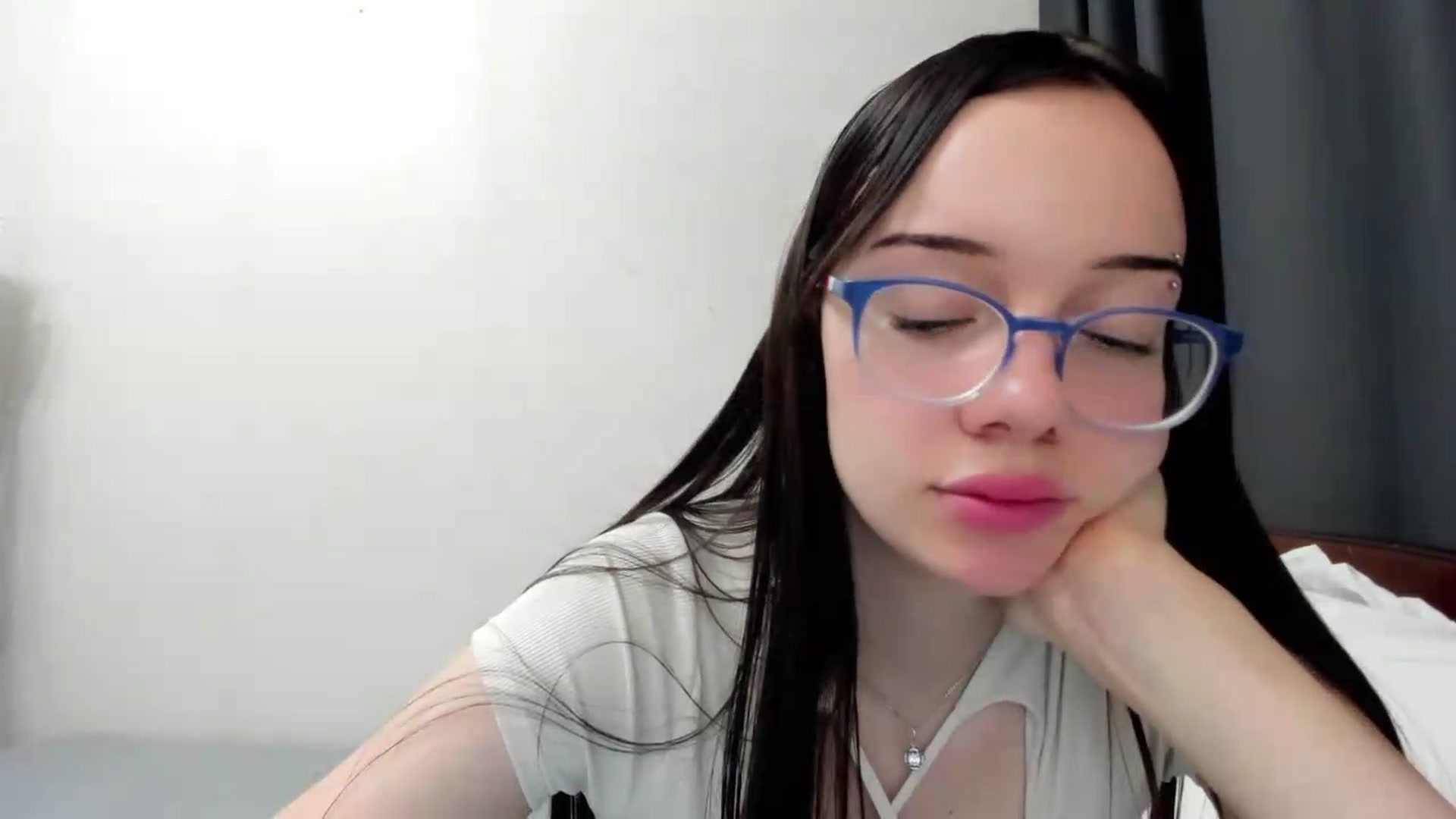 Gallery image thumbnail from Baby_Melania's myfreecams stream on, 09/18/2026, 21:51 image 18 of 20