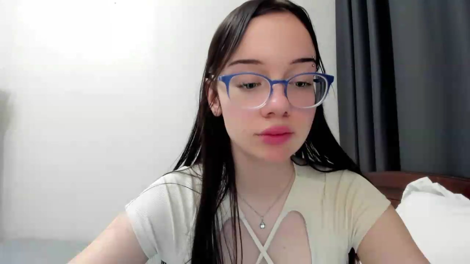 Gallery image thumbnail from Baby_Melania's myfreecams stream on, 09/18/2026, 21:51 image 17 of 20