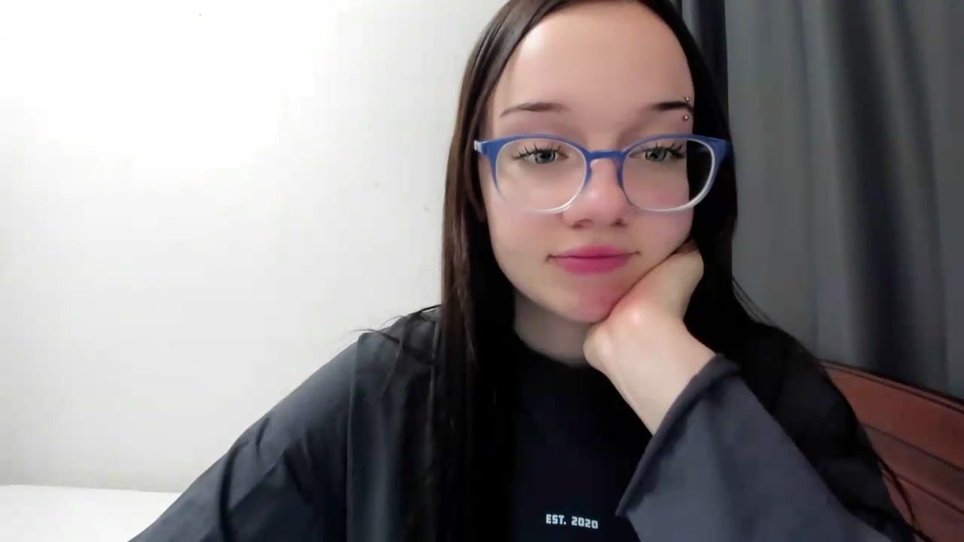 Gallery image thumbnail from Baby_Melania's myfreecams stream on, 09/26/2026, 24:13 image 15 of 20