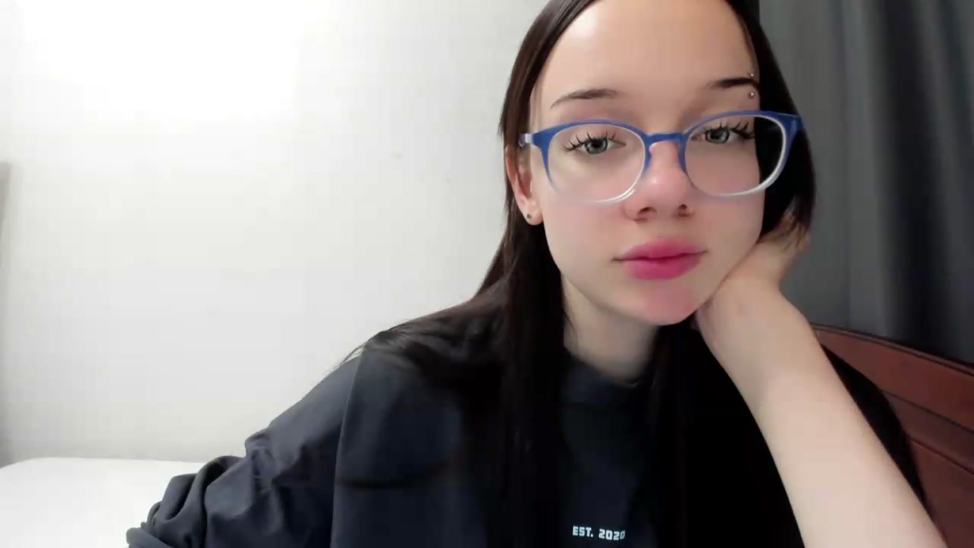 Gallery image thumbnail from Baby_Melania's myfreecams stream on, 09/26/2026, 24:13 image 4 of 20