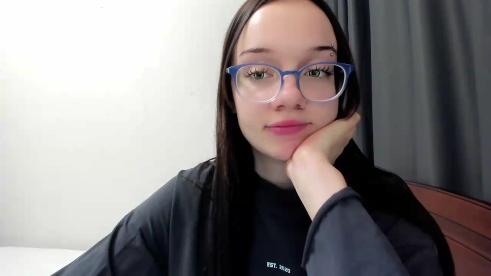 Gallery image thumbnail from Baby_Melania's myfreecams stream on, 09/26/2026, 24:13 image 18 of 20