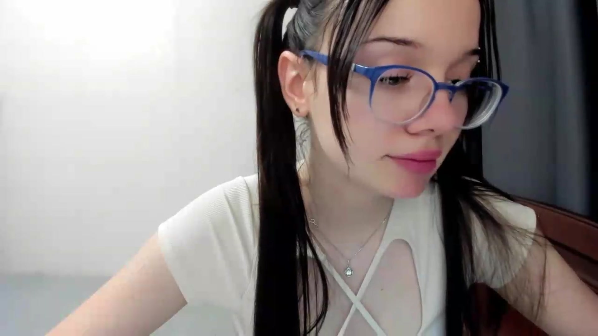 Gallery image thumbnail from Baby_Melania's myfreecams stream on, 09/27/2026, 24:20 image 19 of 20