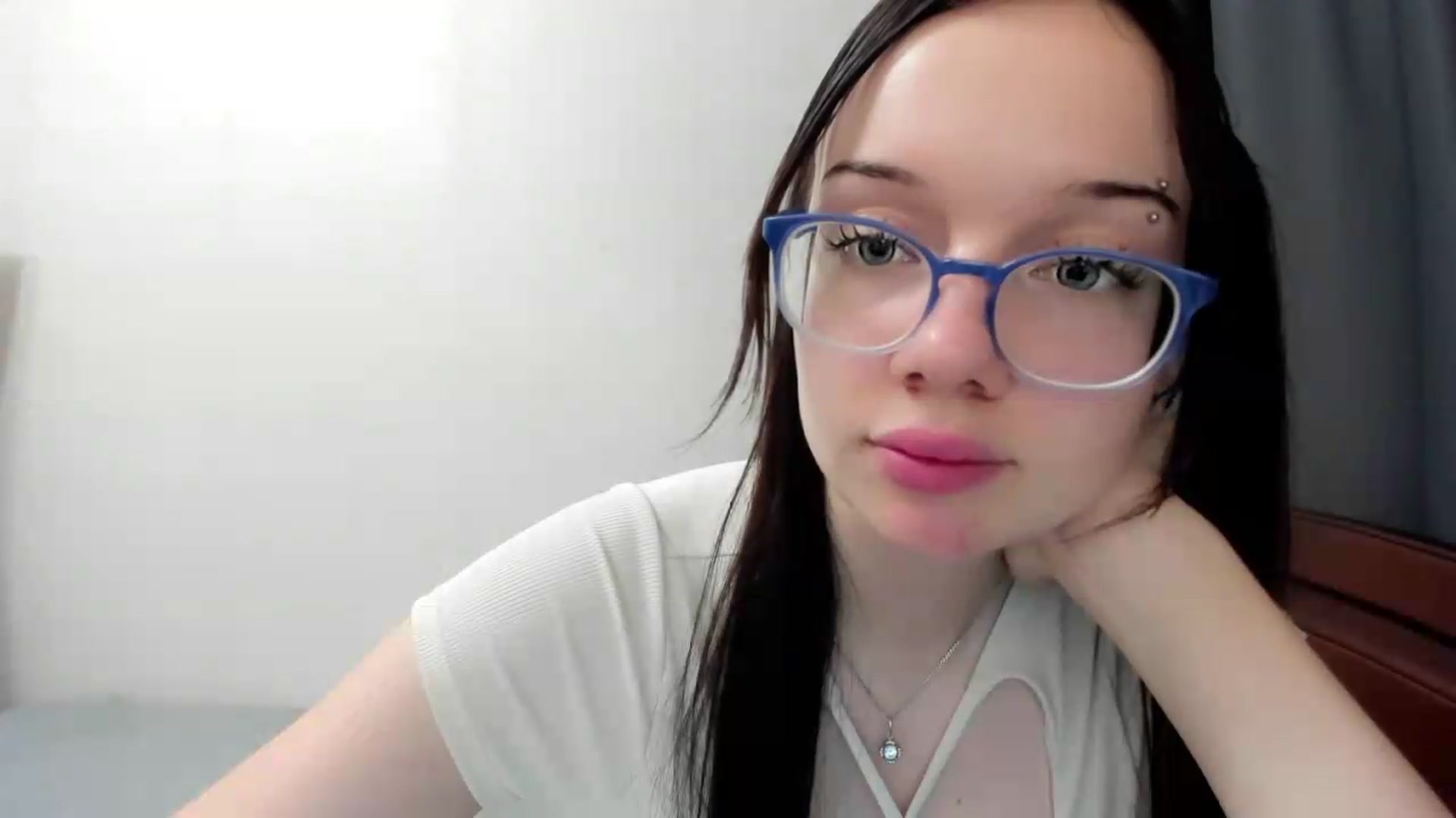 Gallery image thumbnail from Baby_Melania's myfreecams stream on, 09/27/2026, 24:20 image 9 of 20