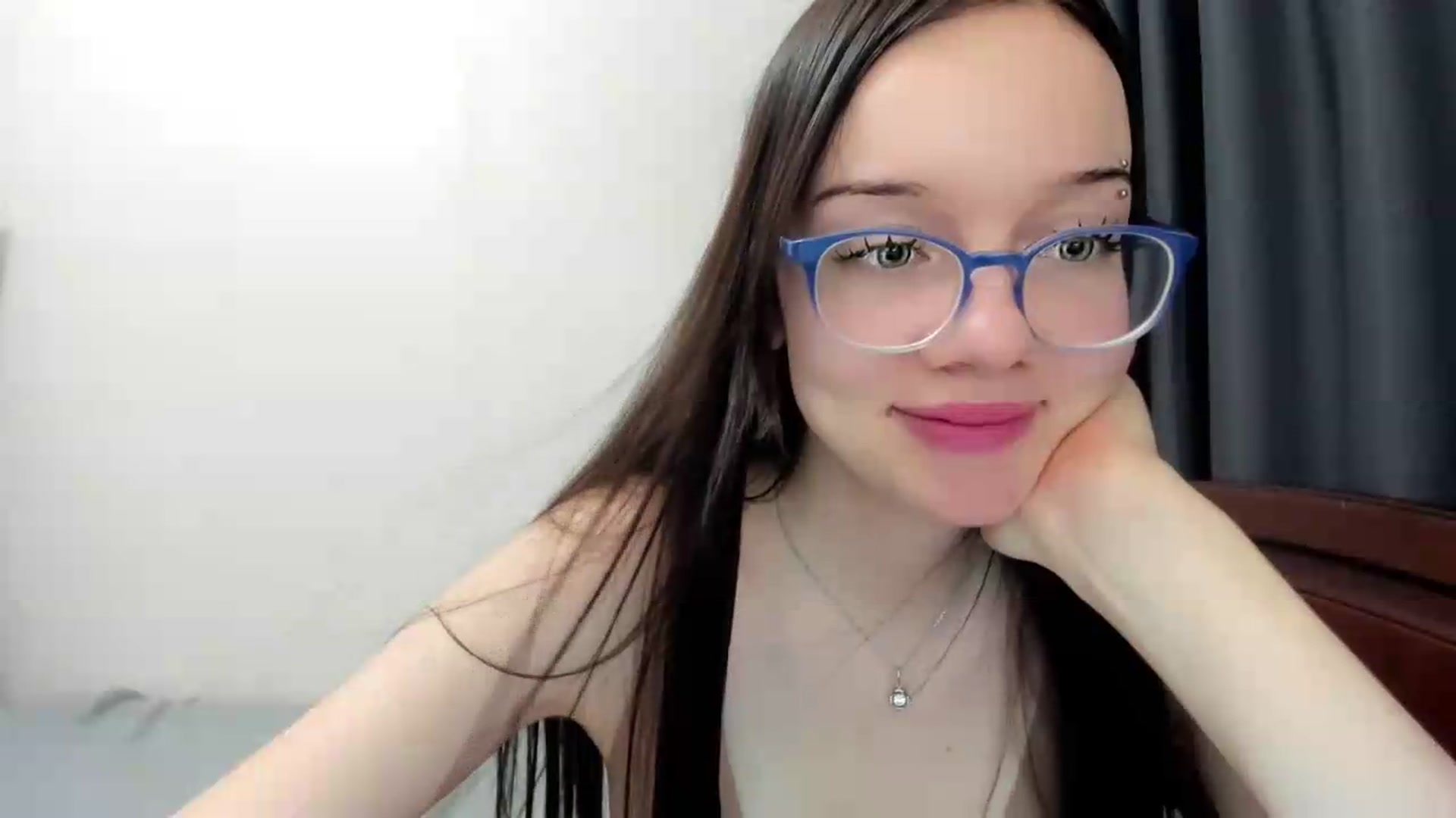 Gallery image thumbnail from Baby_Melania's myfreecams stream on, 09/29/2026, 24:00 image 7 of 20