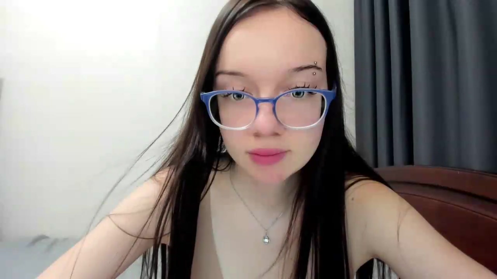 Gallery image thumbnail from Baby_Melania's myfreecams stream on, 09/29/2026, 24:00 image 19 of 20