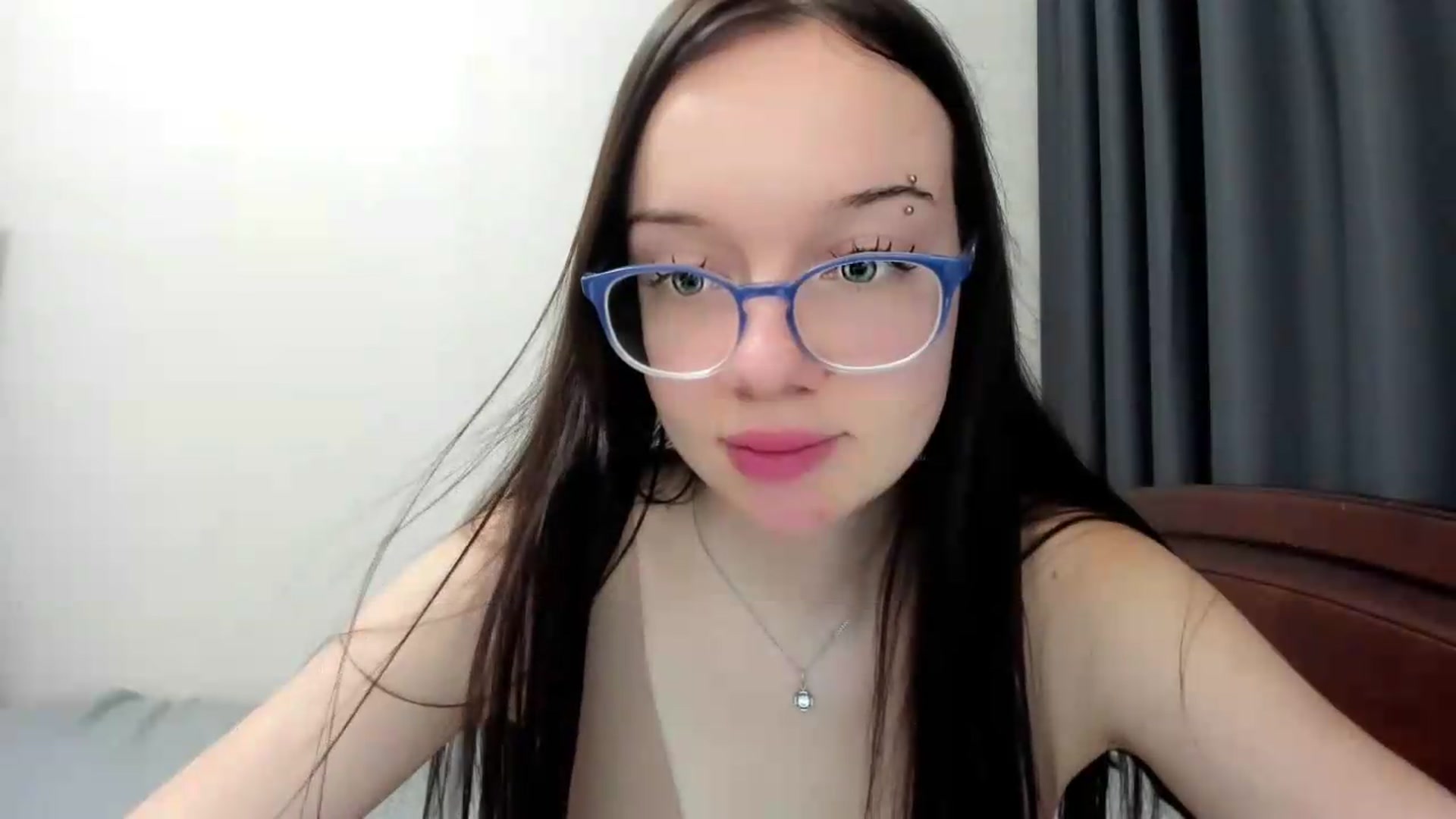 Gallery image thumbnail from Baby_Melania's myfreecams stream on, 09/29/2026, 24:00 image 17 of 20