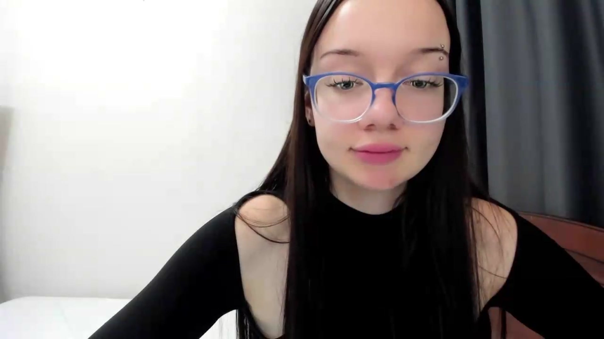 Gallery image thumbnail from Baby_Melania's myfreecams stream on, 09/29/2026, 20:23 image 17 of 20