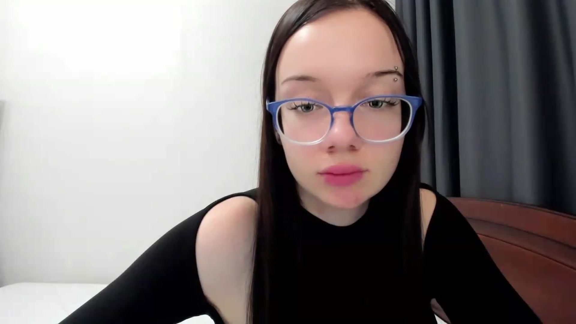 Gallery image thumbnail from Baby_Melania's myfreecams stream on, 09/30/2026, 24:21 image 18 of 20