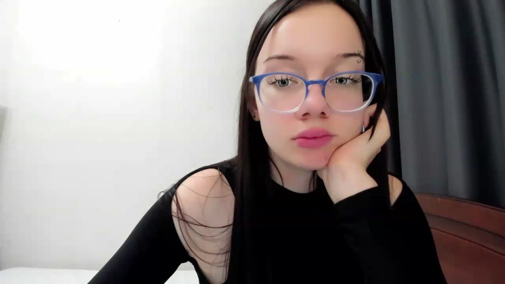 Gallery image thumbnail from Baby_Melania's myfreecams stream on, 09/30/2026, 24:21 image 7 of 20