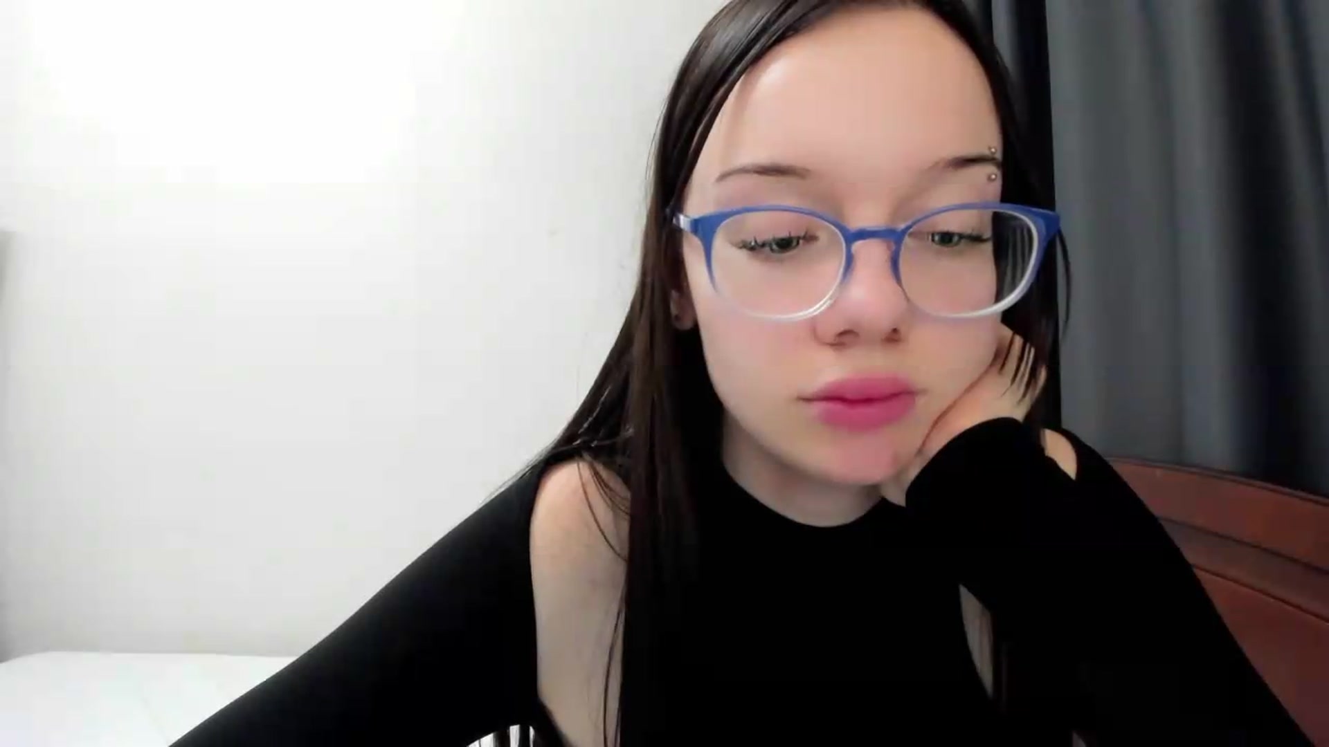Gallery image thumbnail from Baby_Melania's myfreecams stream on, 09/30/2026, 24:21 image 12 of 20
