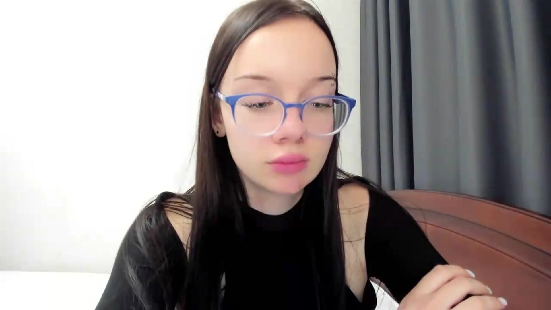 Gallery image thumbnail from Baby_Melania's myfreecams stream on, 09/30/2026, 24:21 image 3 of 20
