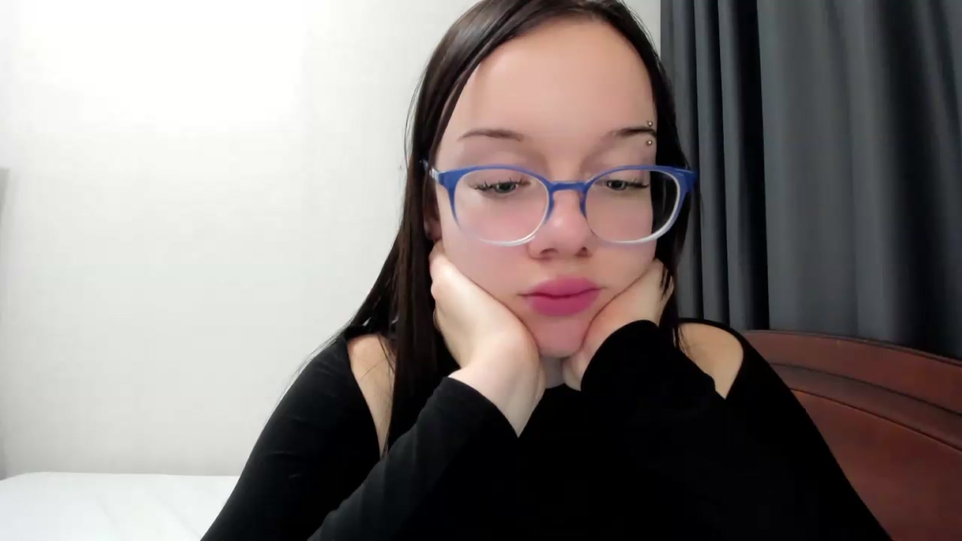 Gallery image thumbnail from Baby_Melania's myfreecams stream on, 09/30/2026, 24:21 image 10 of 20