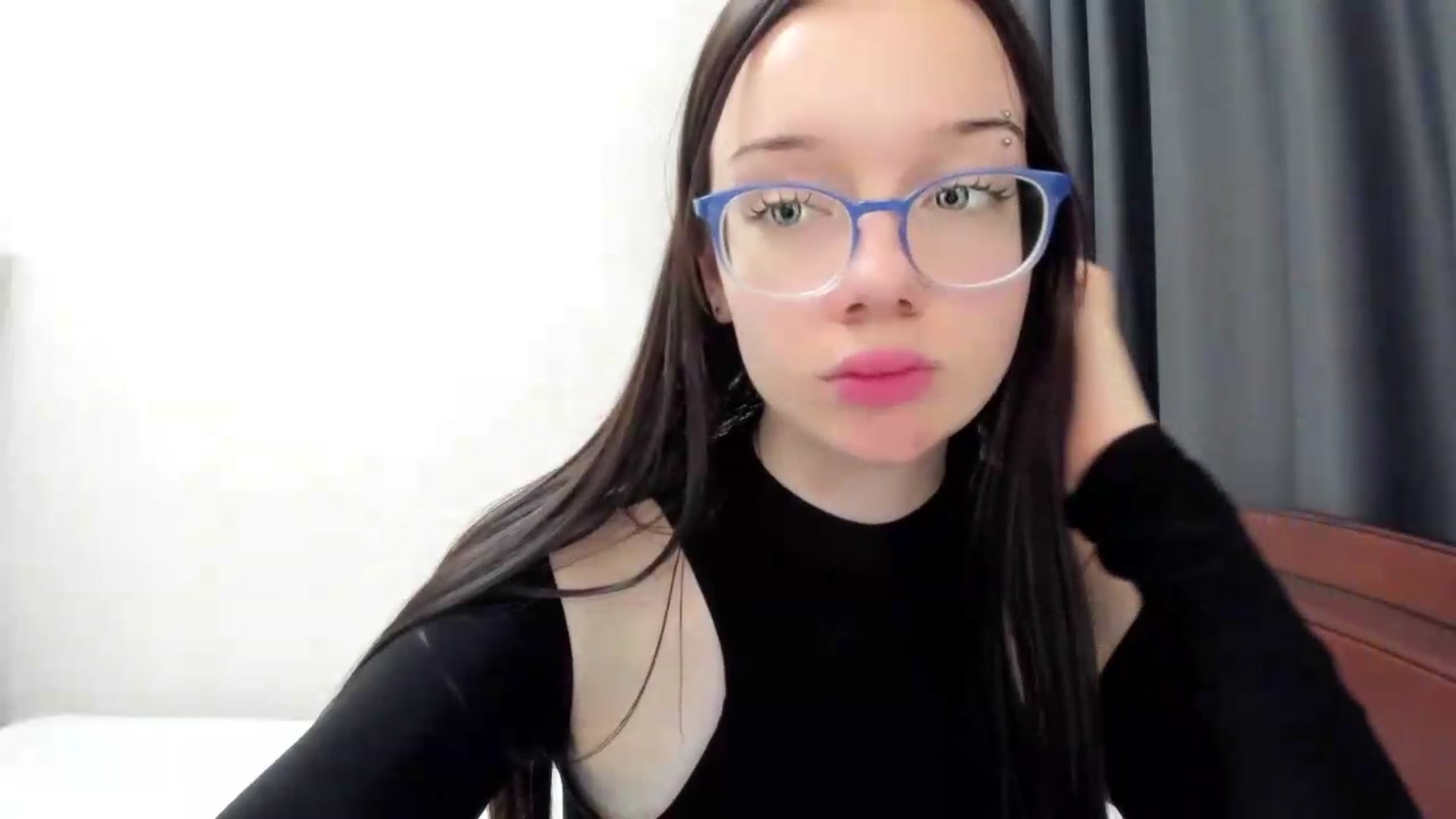 Gallery image thumbnail from Baby_Melania's myfreecams stream on, 09/30/2026, 24:21 image 8 of 20