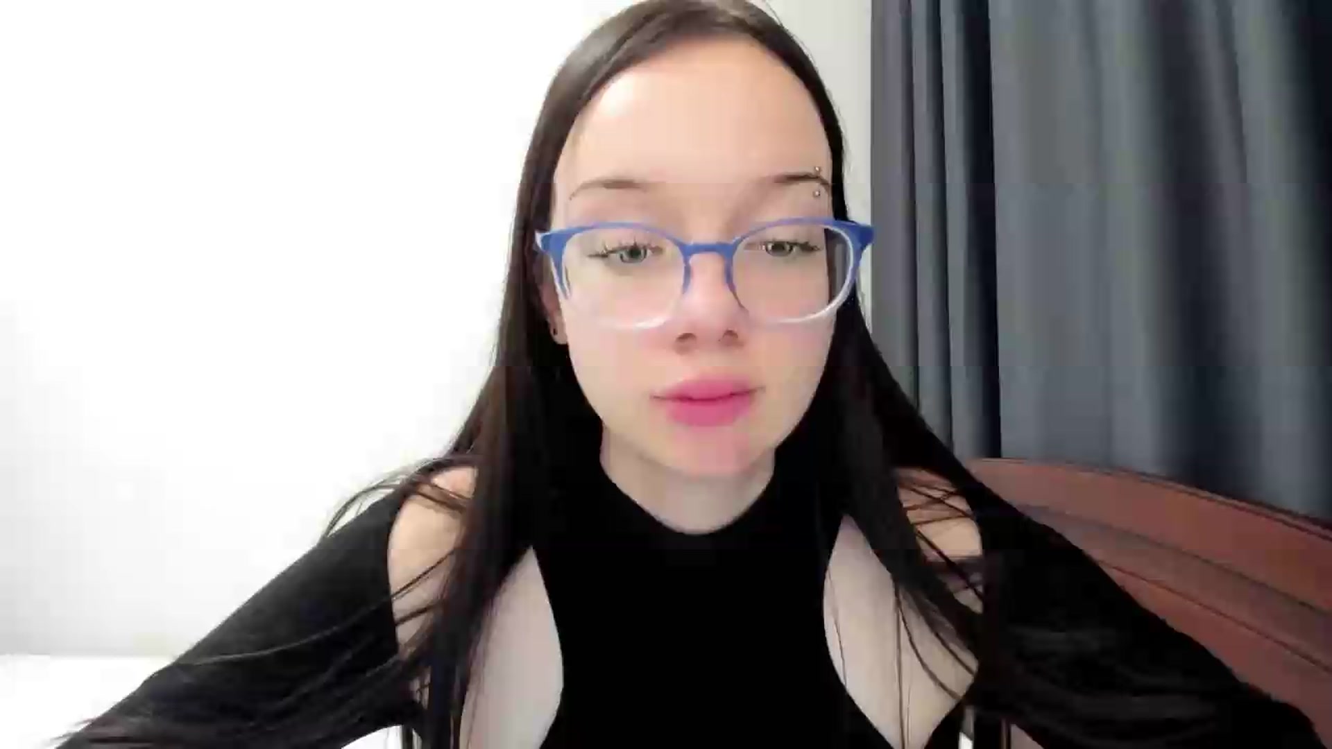 Gallery image thumbnail from Baby_Melania's myfreecams stream on, 09/30/2026, 24:21 image 4 of 20