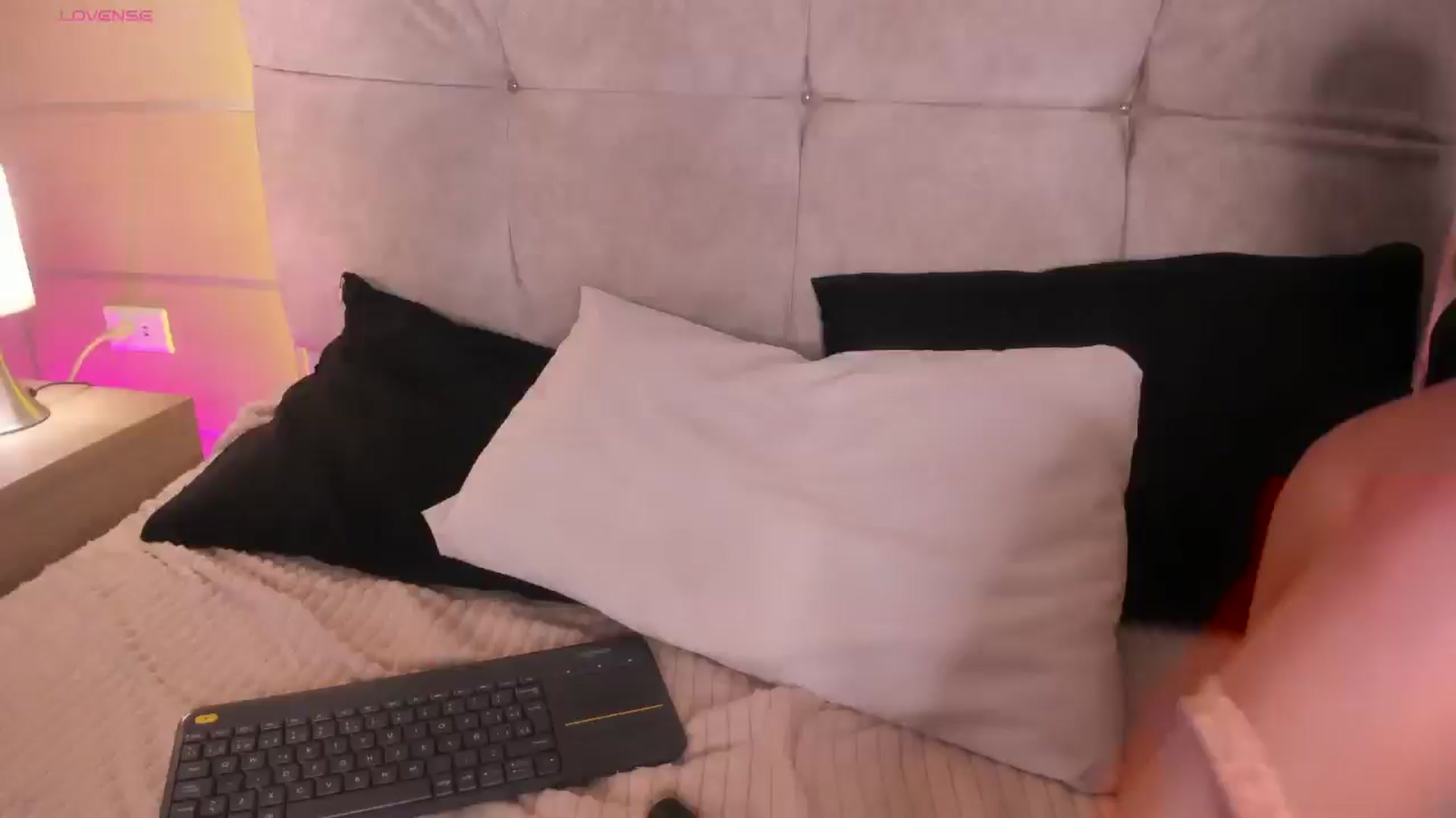 Gallery image thumbnail from Baby_Moo's myfreecams stream on, 09/04/2025, 10:06 image 1 of 20