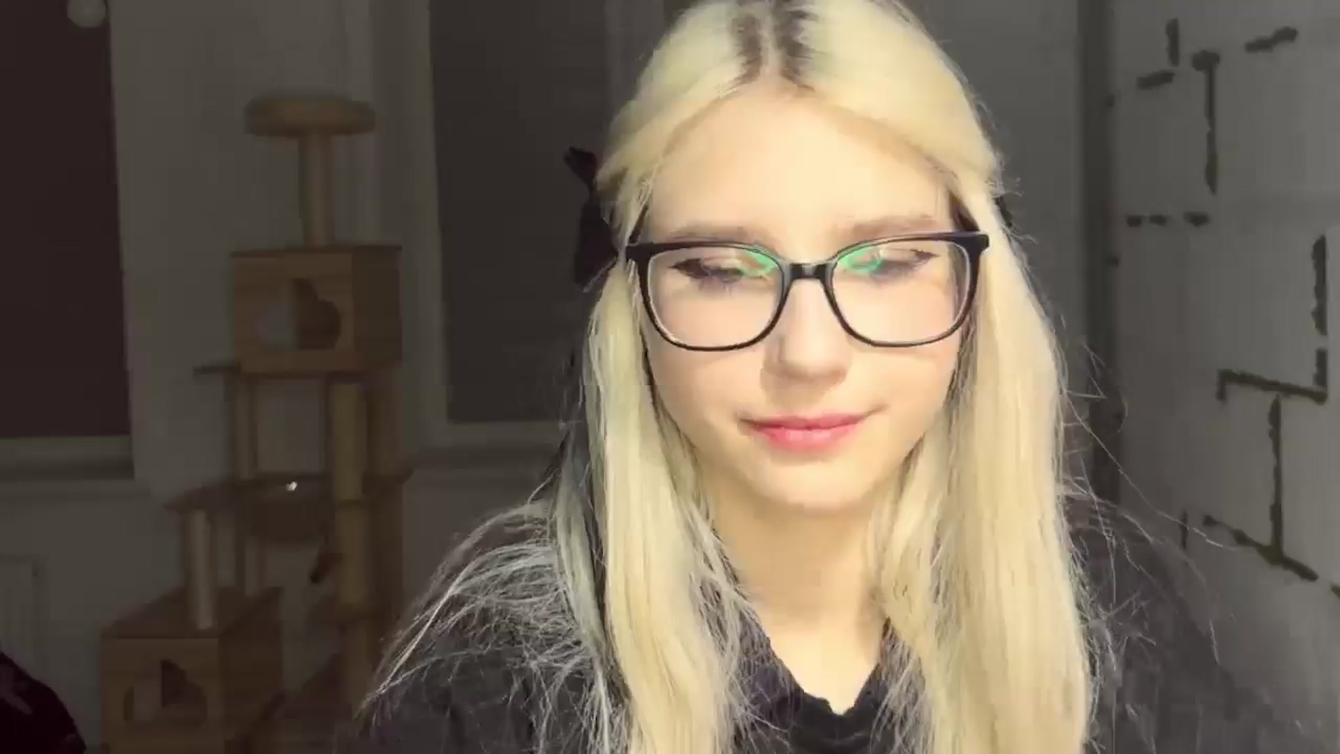 Gallery image thumbnail from Baby_Polly's myfreecams stream on, 03/17/2026, 03:52 image 5 of 20