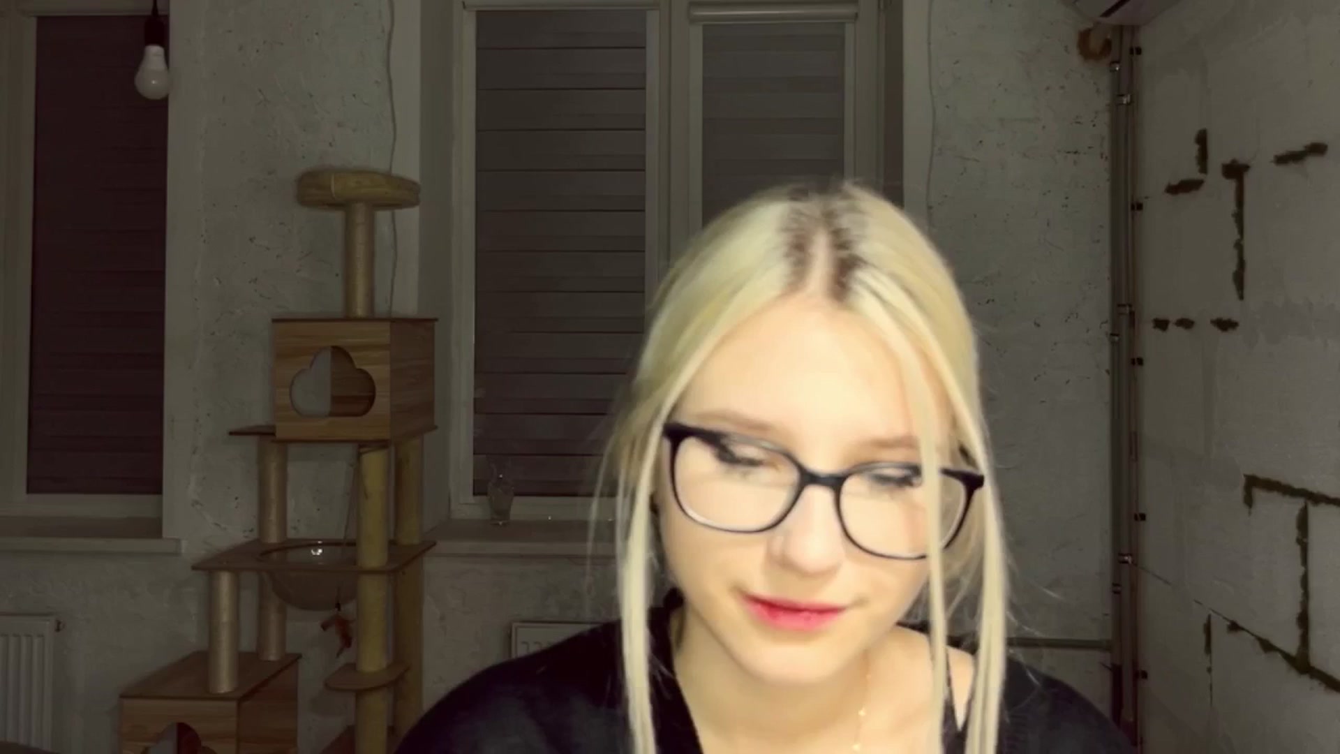 Gallery image thumbnail from Baby_Polly's myfreecams stream on, 03/24/2026, 24:00 image 17 of 20