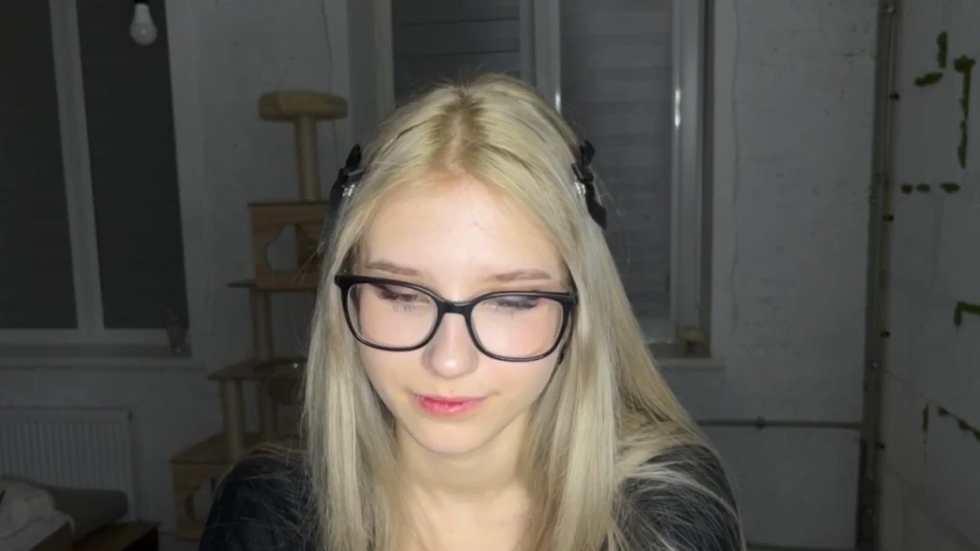 Gallery image thumbnail from Baby_Polly's myfreecams stream on, 03/27/2026, 22:57 image 13 of 20