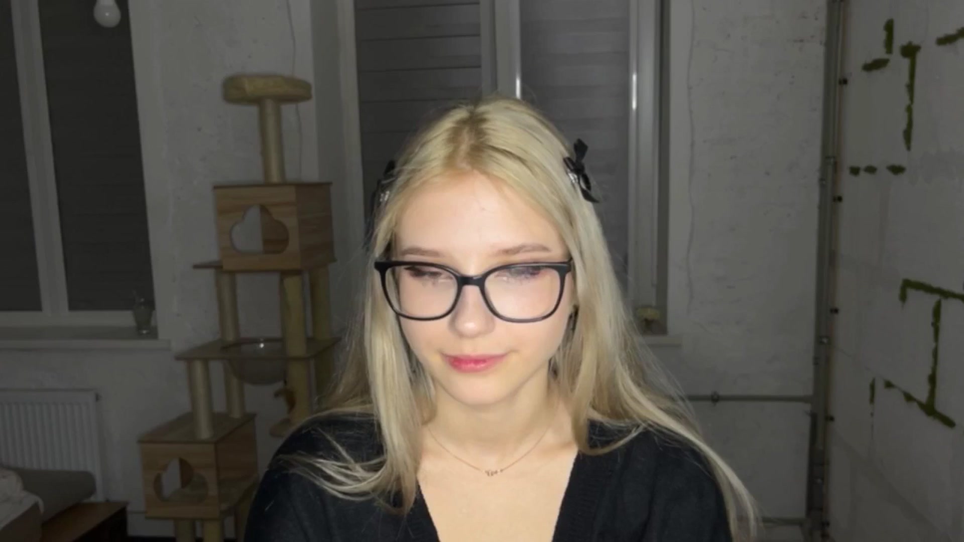 Gallery image thumbnail from Baby_Polly's myfreecams stream on, 03/27/2026, 22:57 image 2 of 20