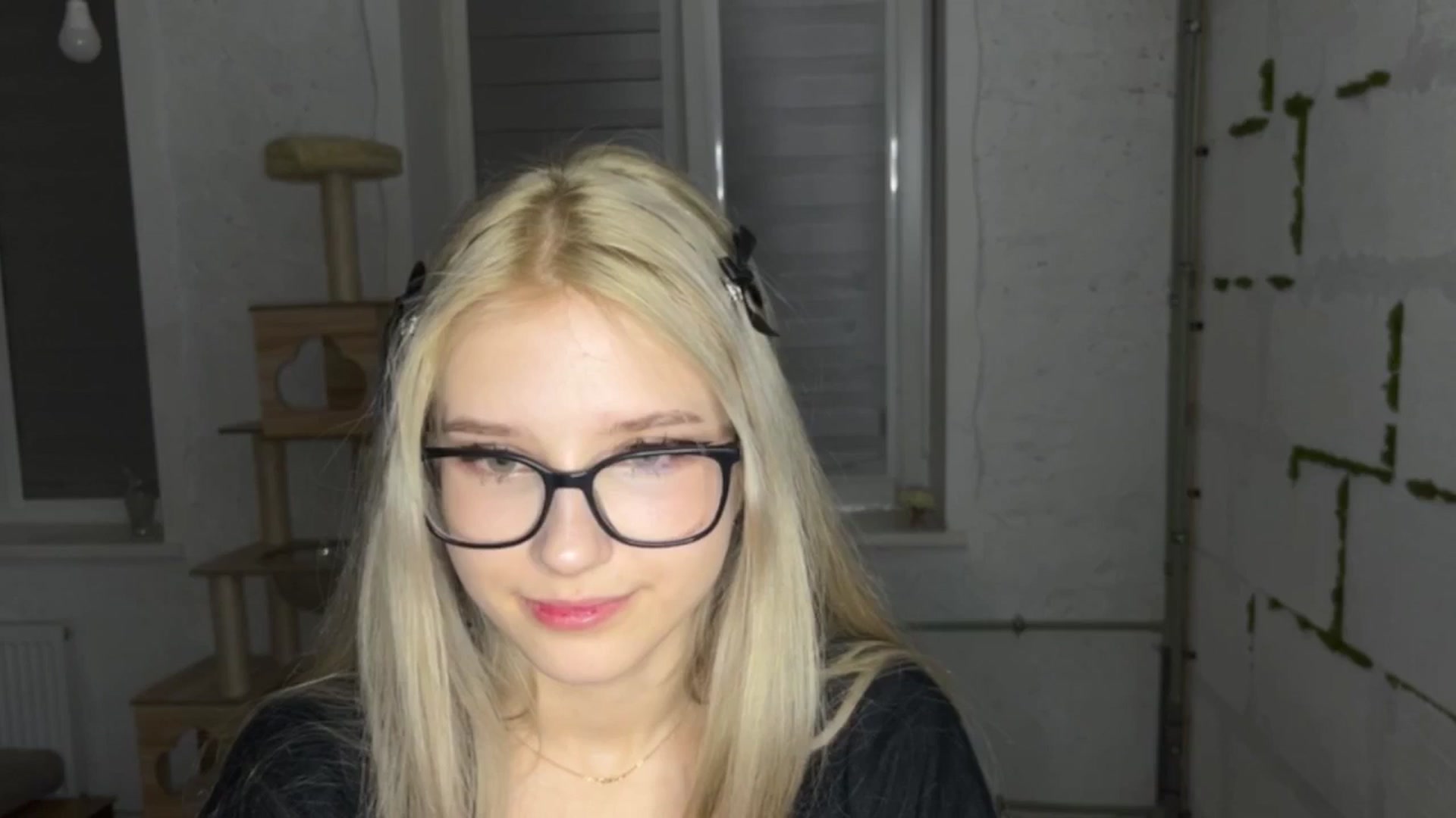 Gallery image thumbnail from Baby_Polly's myfreecams stream on, 03/27/2026, 22:57 image 4 of 20