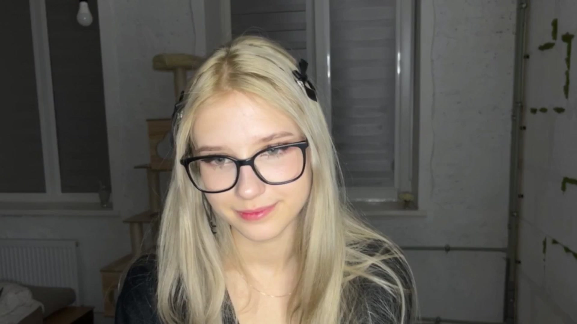 Gallery image thumbnail from Baby_Polly's myfreecams stream on, 03/27/2026, 22:57 image 15 of 20