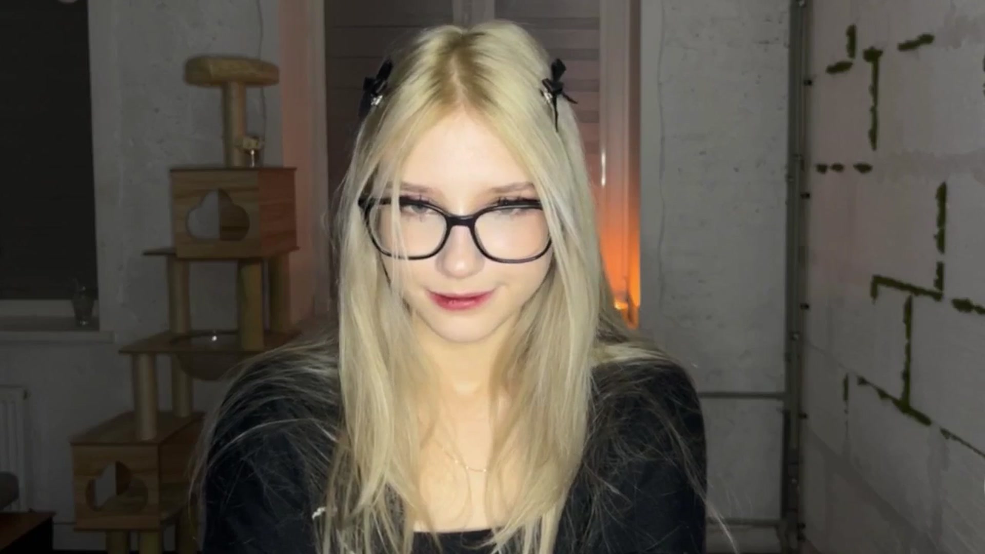 Gallery image thumbnail from Baby_Polly's myfreecams stream on, 03/28/2026, 22:11 image 12 of 20