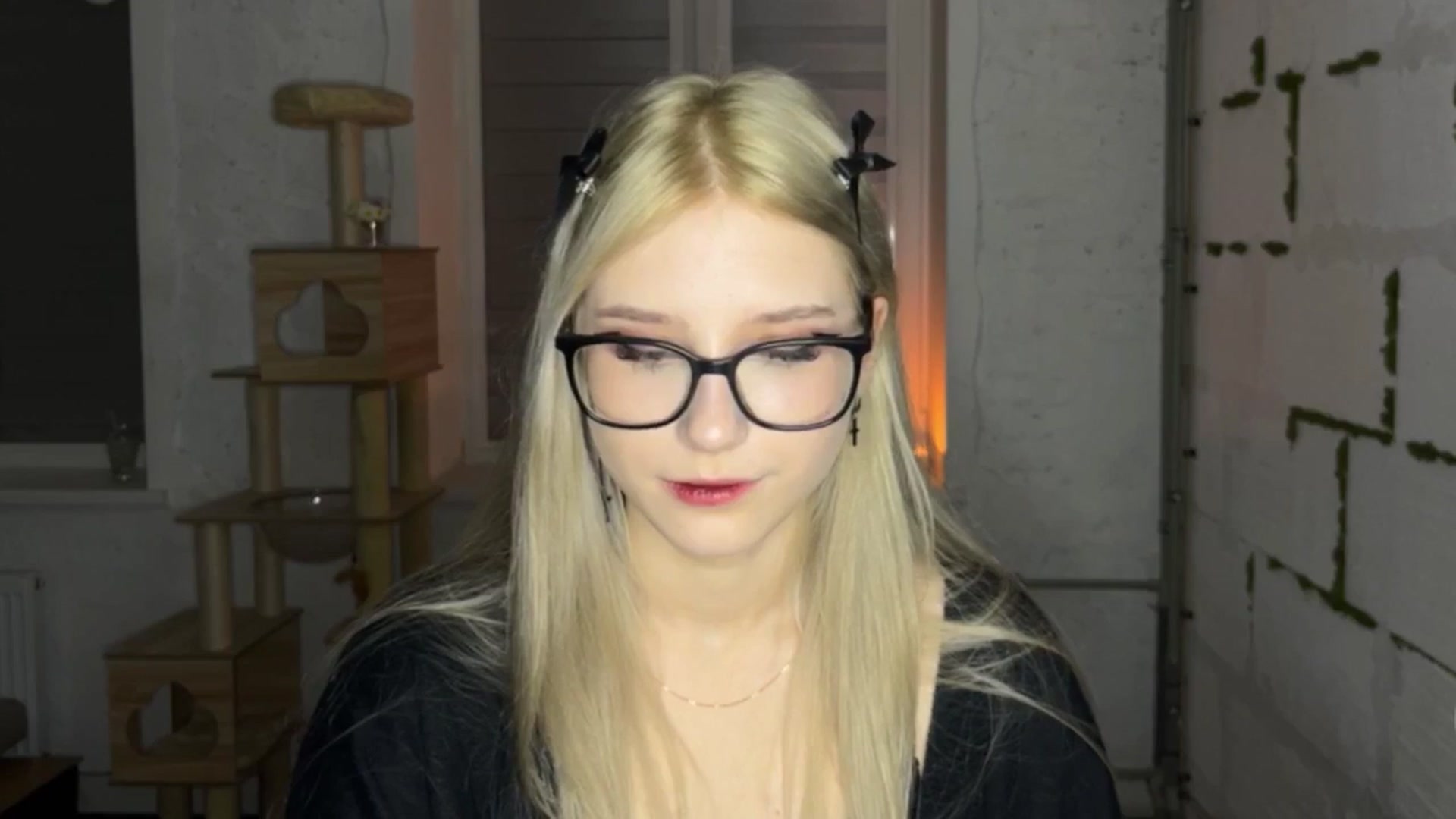 Gallery image thumbnail from Baby_Polly's myfreecams stream on, 03/28/2026, 22:11 image 15 of 20