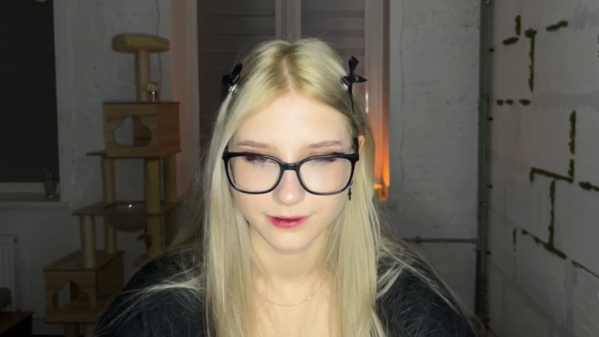 Gallery image thumbnail from Baby_Polly's myfreecams stream on, 03/28/2026, 22:11 image 18 of 20