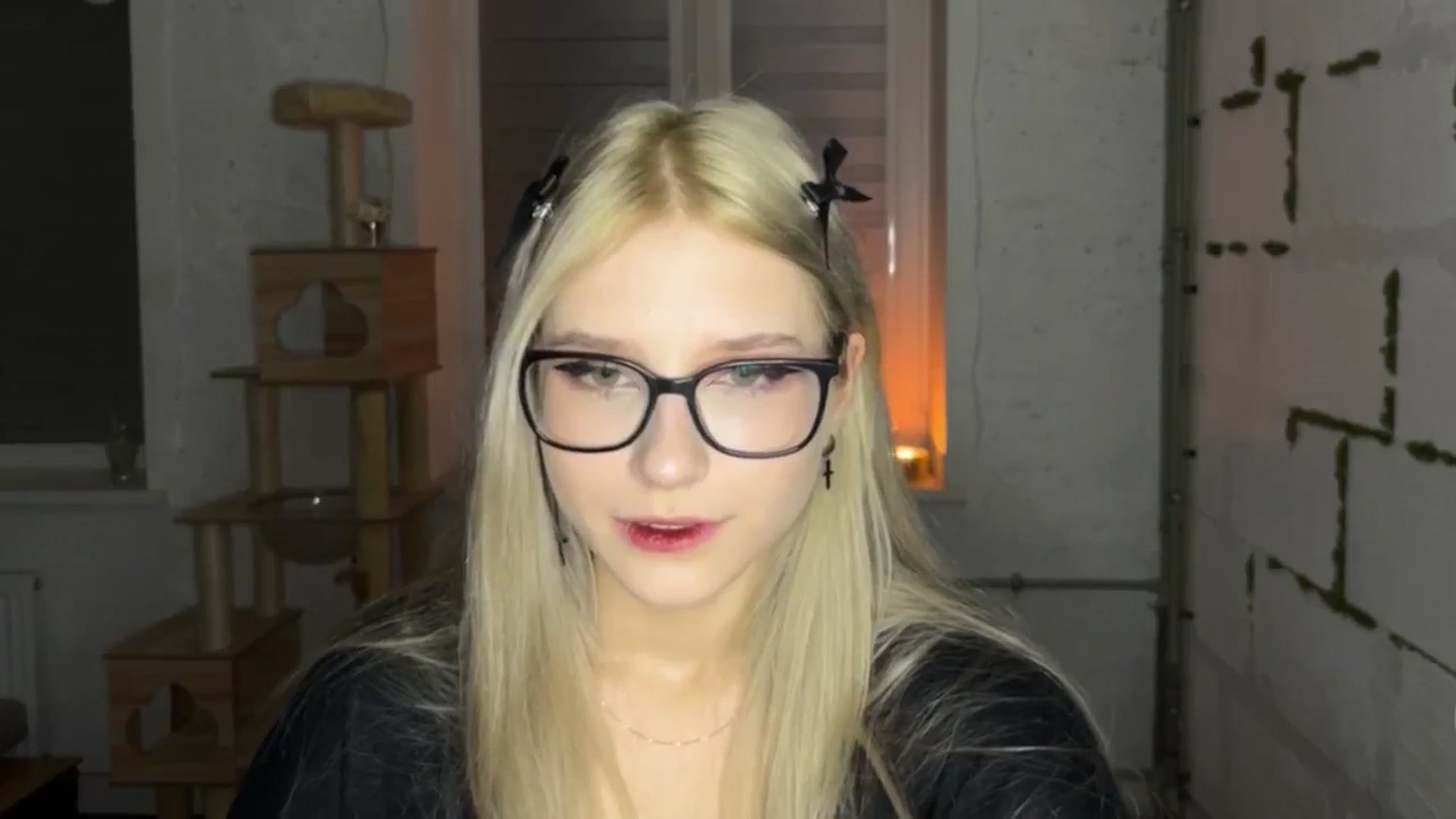 Gallery image thumbnail from Baby_Polly's myfreecams stream on, 03/28/2026, 22:11 image 16 of 20
